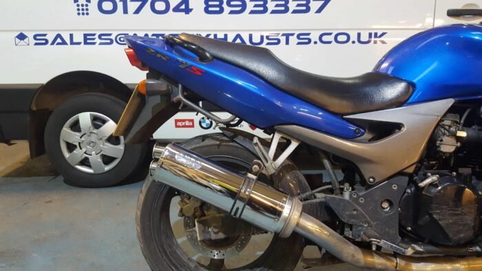 Kawasaki-ZR750-Motorbike-exhaust-by-Max-Torque-Cans-North-Shoebury